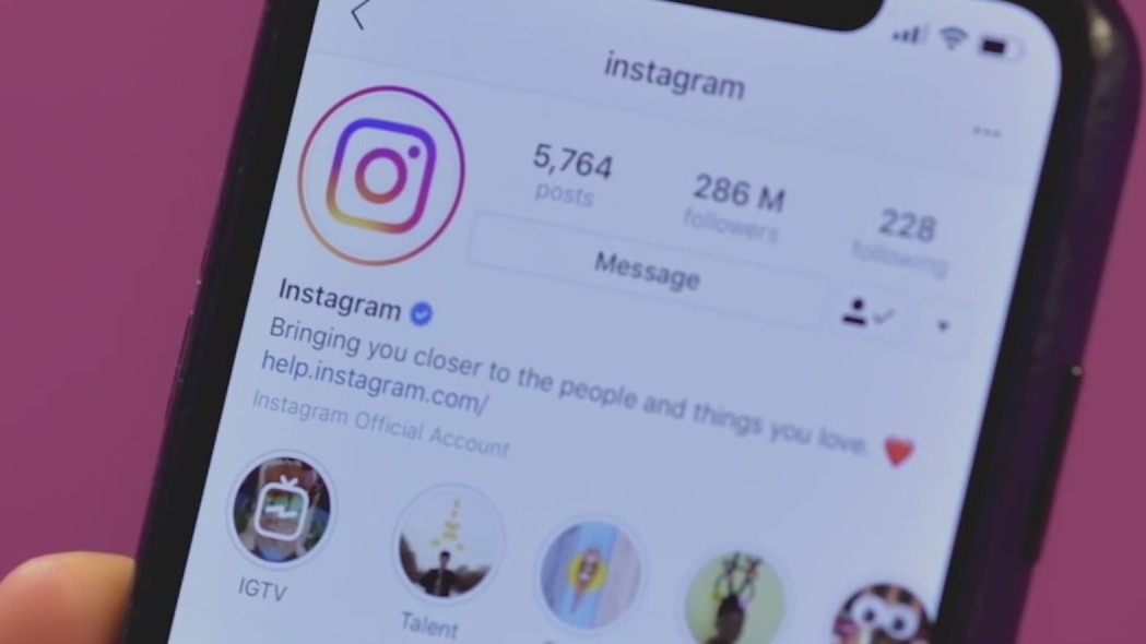 Survey finds many have love-hate relationship with social media